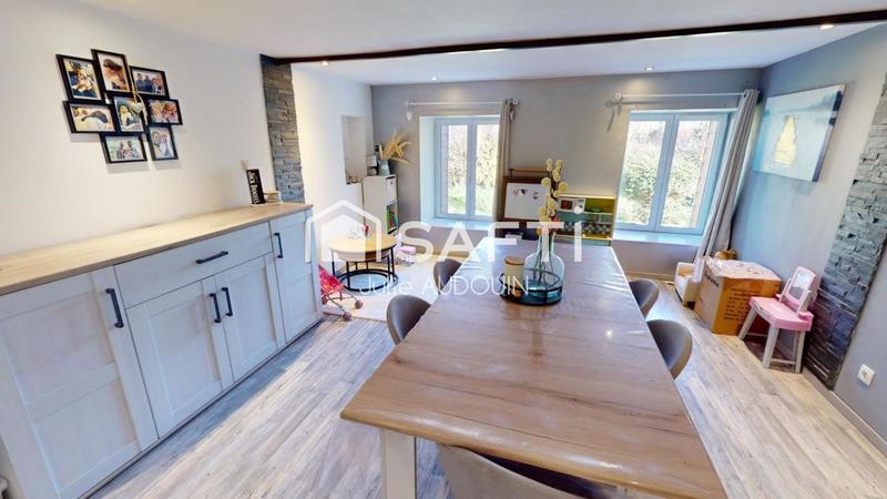 Maison - 217 m² - 9 pièces