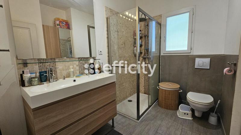 Maison - 145 m² - 8 pièces