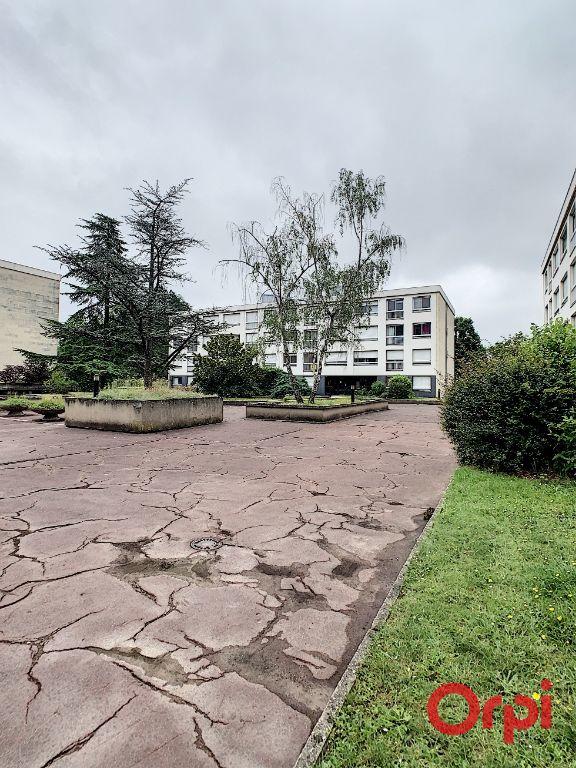 Appartement - 15 m² - 1 pièce