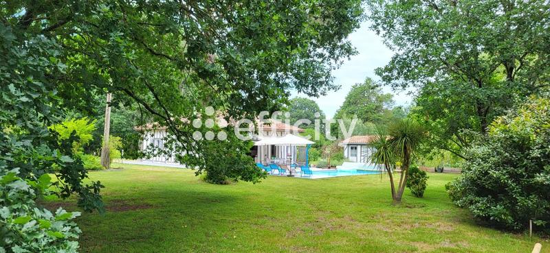 Maison traditionnelle - 101 m² - 4 pièces