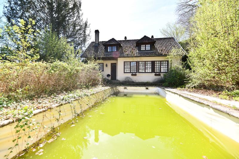 Maison - 484 m² - 9 pièces