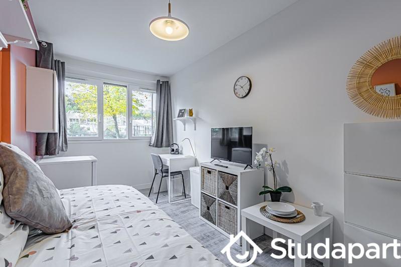 Chambre - 10 m² - 1 pièce