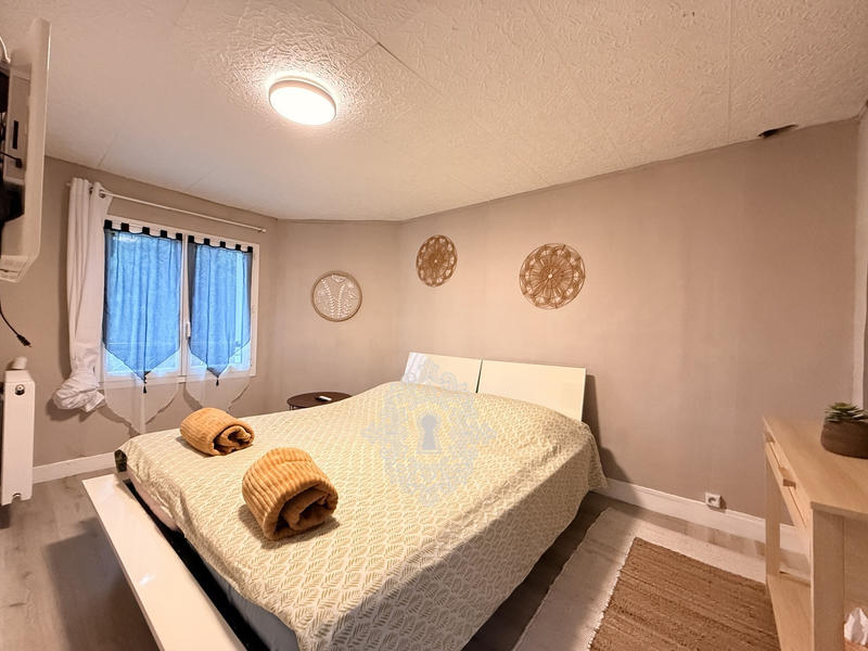 Maison - 95 m² - 5 pièces