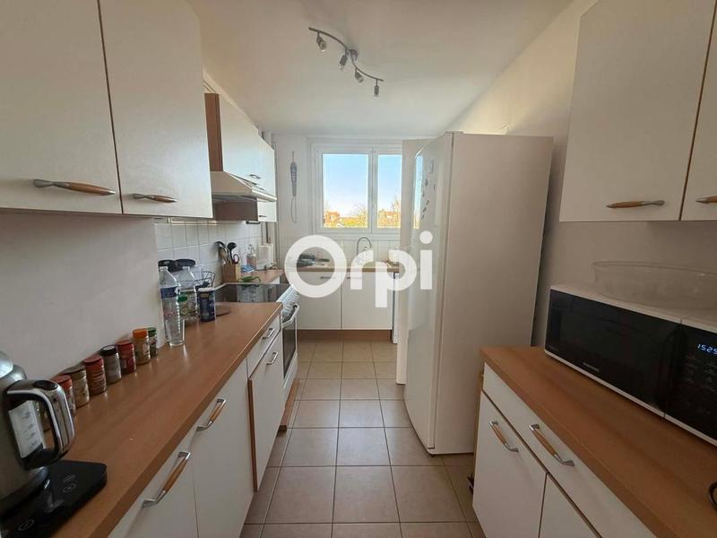 Appartement - 82 m² - 5 pièces