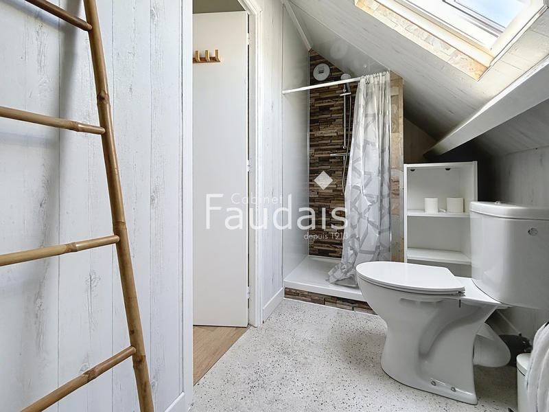 Maison - 107 m² - 6 pièces