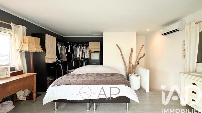 Maison de maîtres - 240 m² - 6 pièces