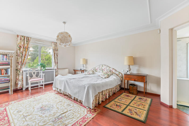 Appartement - 151 m² - 5 pièces