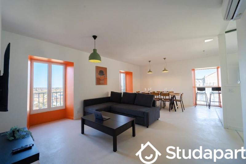 Chambre - 10 m² - 1 pièce