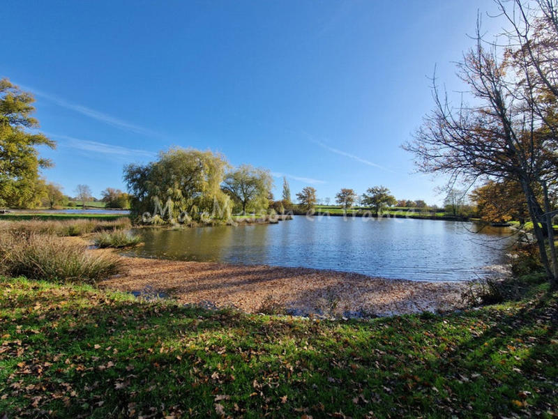 Moulin - 166 m² - 1 pièce