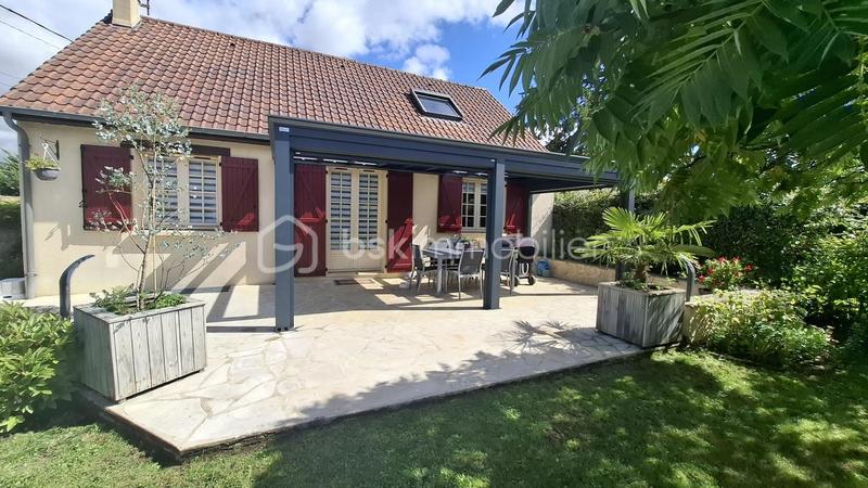 Maison - 120 m² - 5 pièces