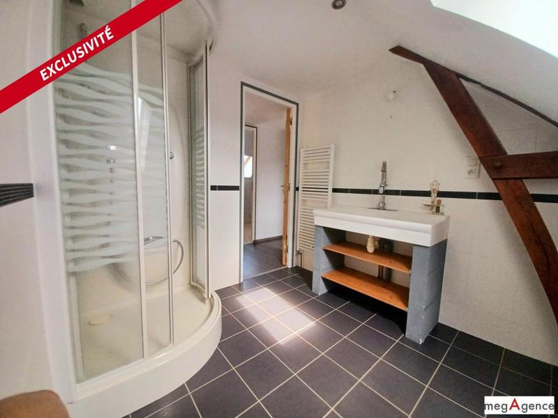 Maison - 240 m² - 9 pièces