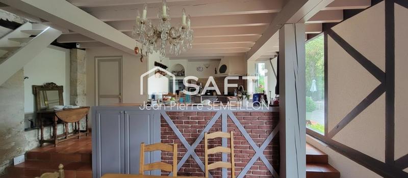 Maison - 219 m² - 8 pièces