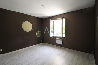 Maison - 98 m² - 5 pièces