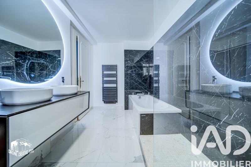 Appartement - 150 m² - 6 pièces