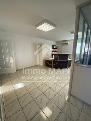 Local commercial - 119 m²