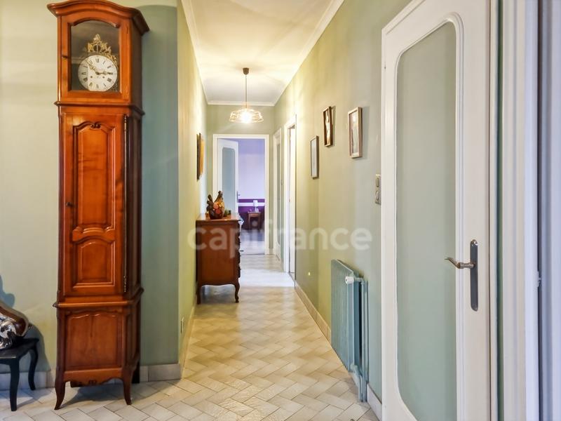 Maison - 184 m² - 6 pièces