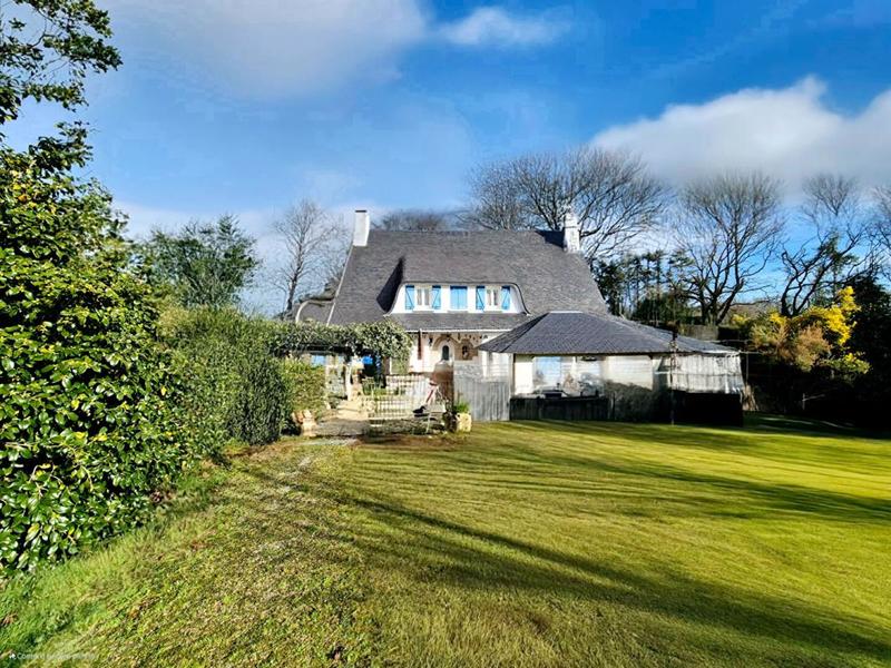 Maison - 162 m² - 6 pièces