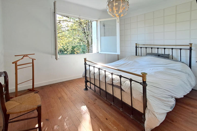 Maison - 130 m² - 8 pièces