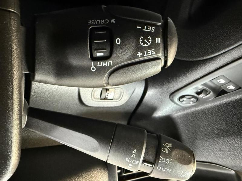 Peugeot Partner III Bluehdi 130 s&amp;S 950kg Long Asphalt