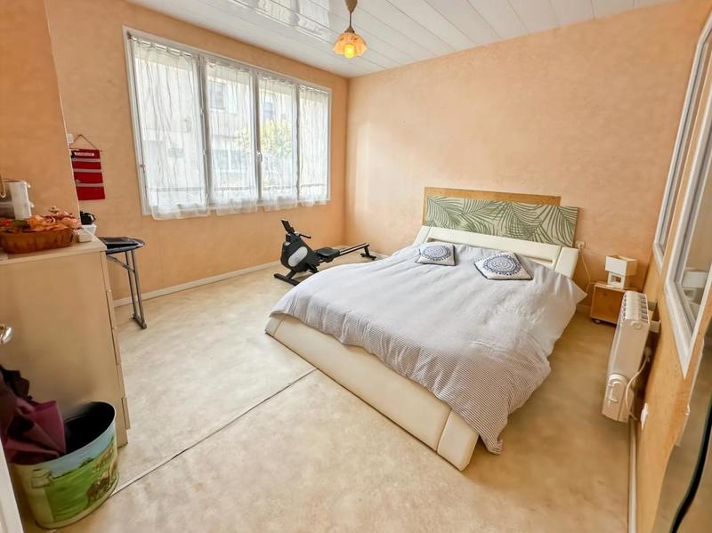 Maison - 268 m² - 9 pièces