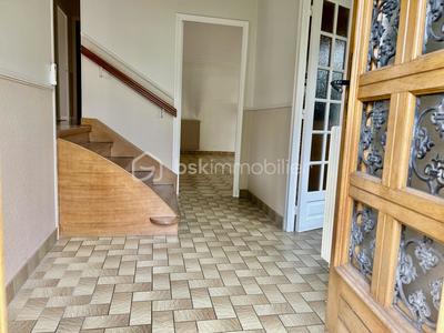 Maison - 92 m² - 5 pièces