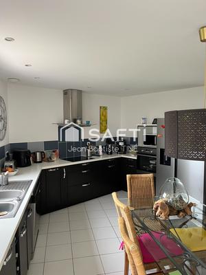 Maison - 105 m² - 4 pièces