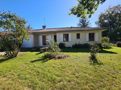 Maison - 90 m² - 5 pièces