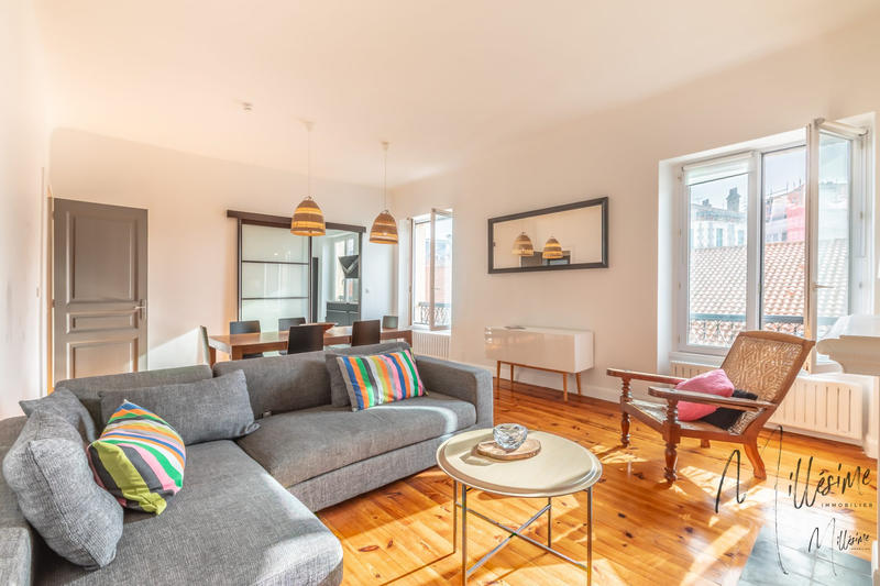 Appartement - 80 m² - 3 pièces