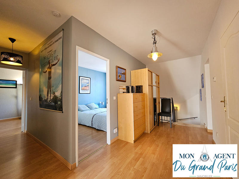 Maison - 175 m² - 8 pièces