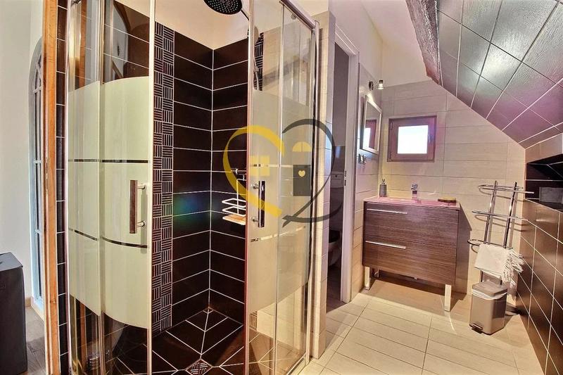 Maison de village - 120 m² - 4 pièces