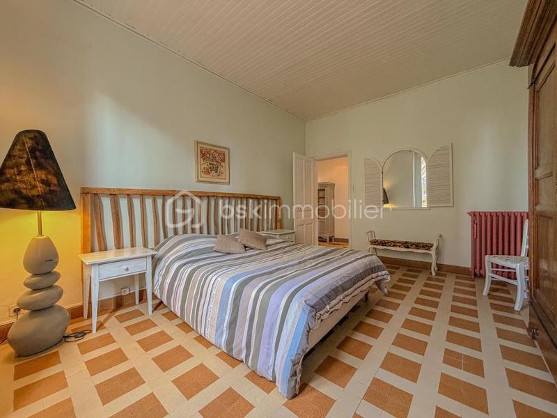 Maison ancienne - 226 m² - 8 pièces