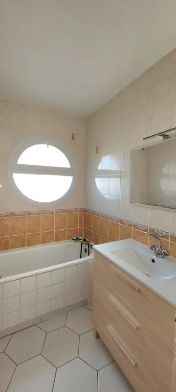 Maison - 104 m² - 5 pièces