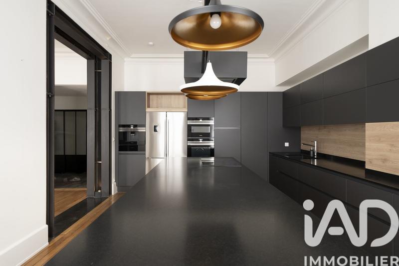 Duplex - 305 m² - 10 pièces