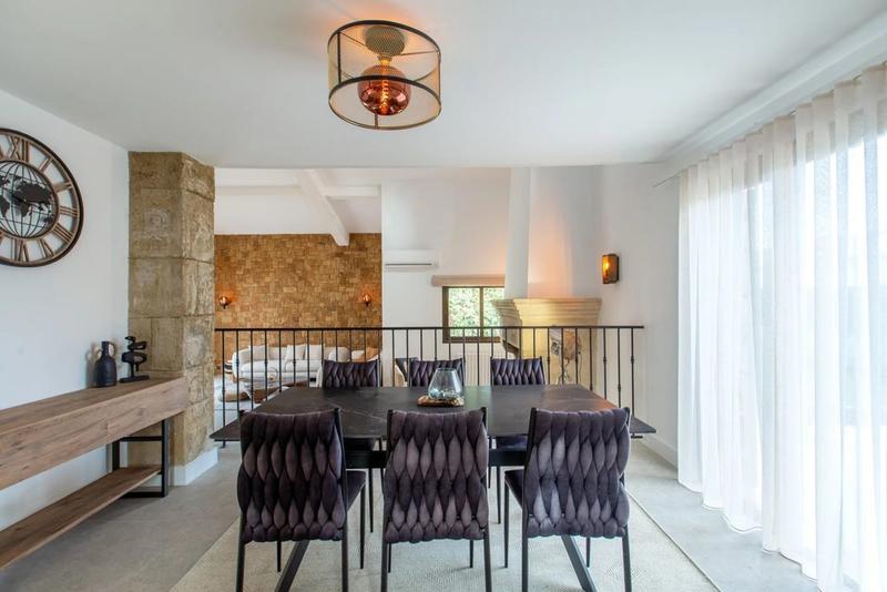 Maison - 170 m² - 7 pièces