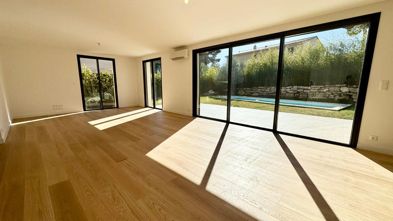 Maison - 164 m² - 5 pièces
