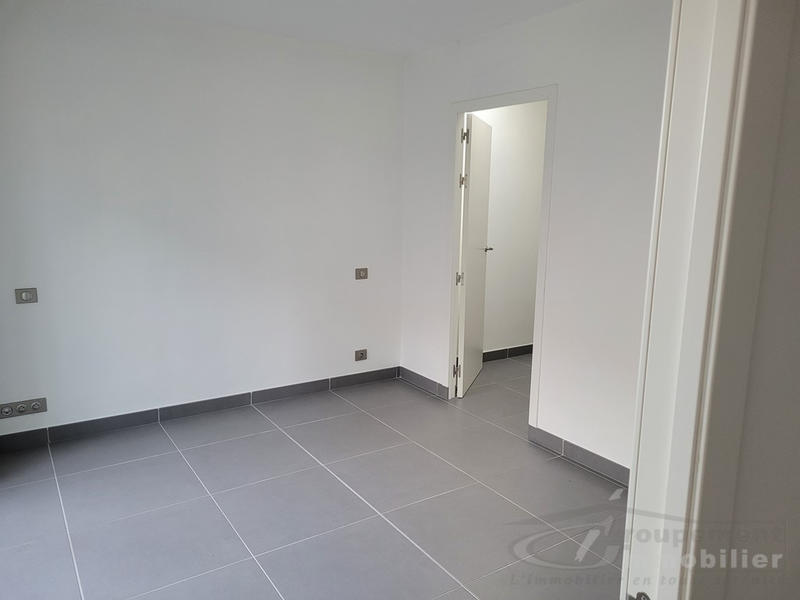 Appartement - 180 m² - 7 pièces