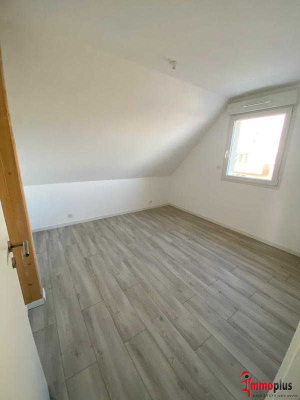 Maison - 98 m² - 5 pièces