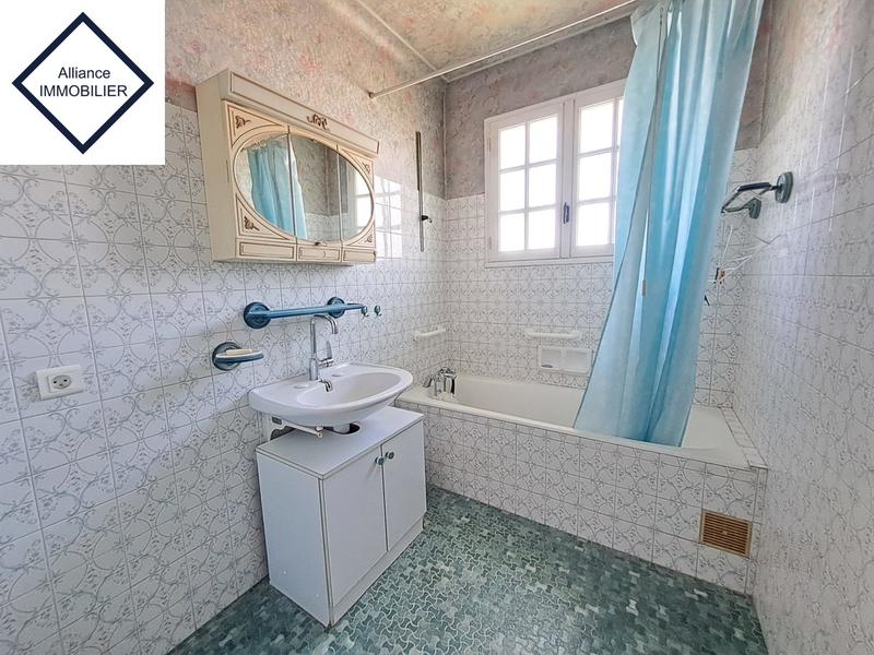 Maison - 80 m² - 5 pièces