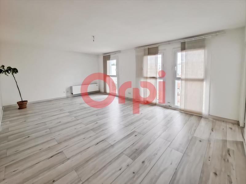 Appartement - 96 m² - 5 pièces