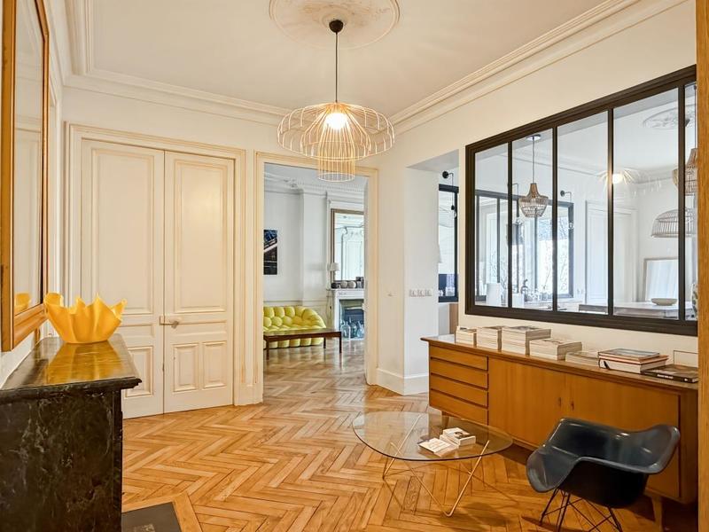 Appartement - 145 m² - 4 pièces