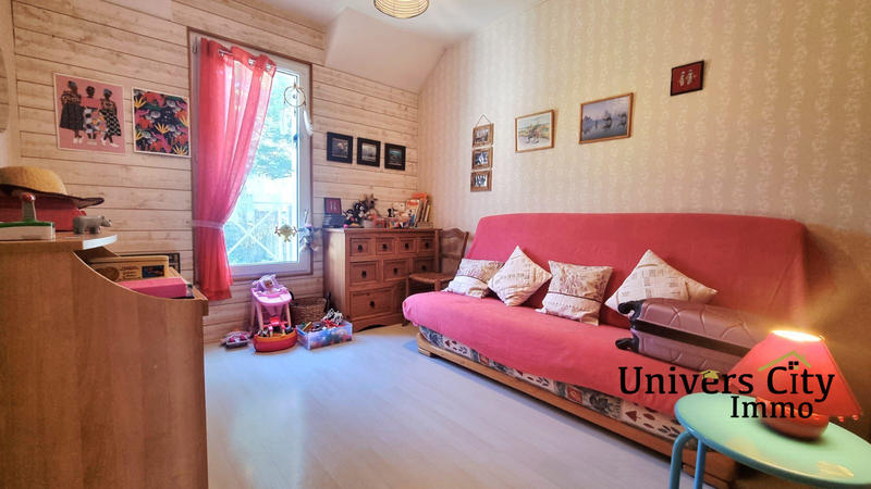 Maison - 102 m² - 6 pièces