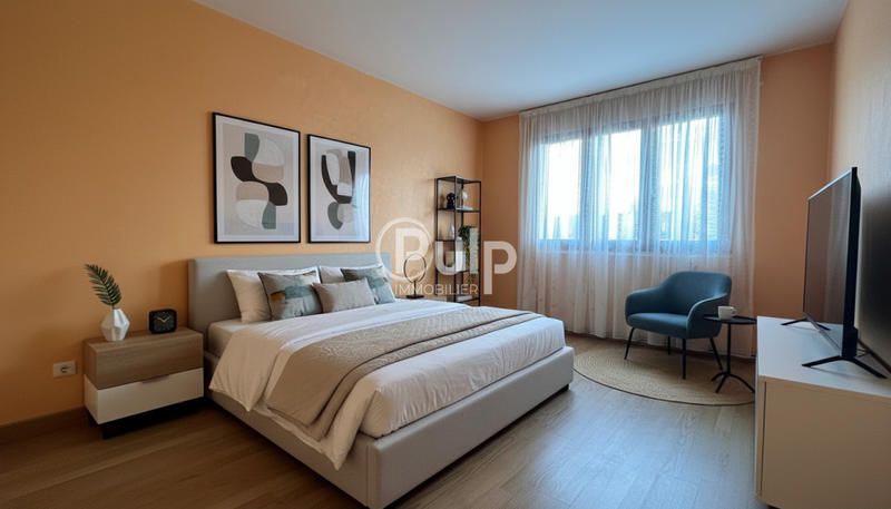 Maison - 90 m² - 5 pièces