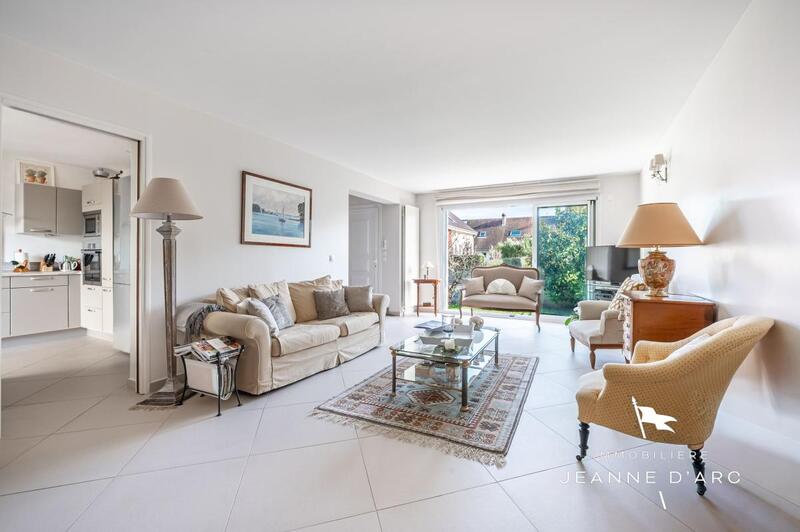 Maison - 171 m² - 6 pièces