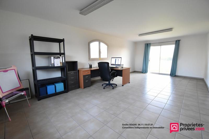 Maison - 217 m² - 8 pièces