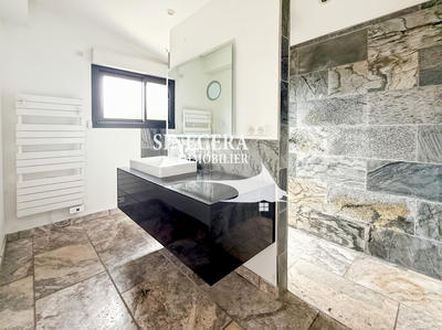 Maison - 94 m² - 4 pièces