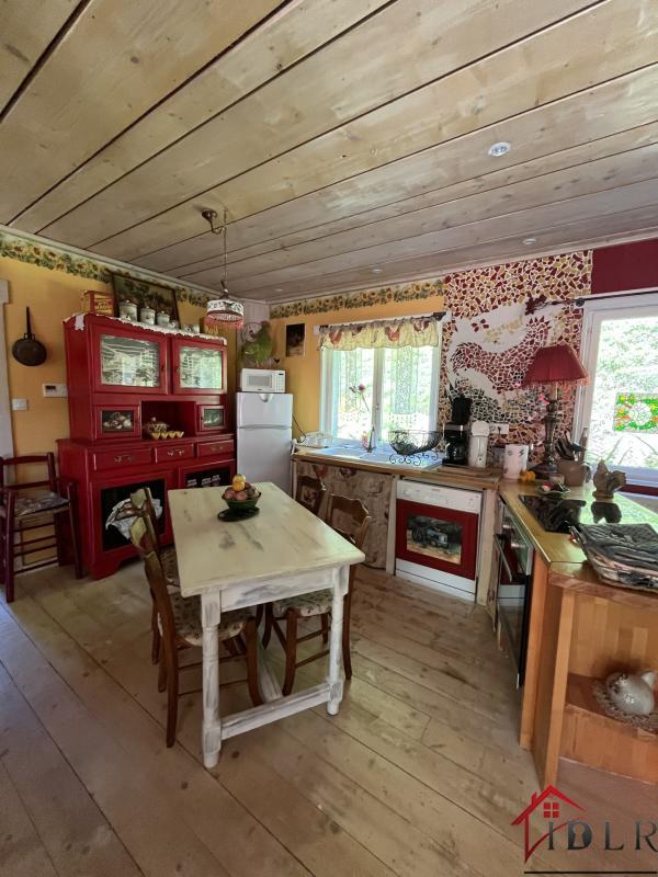 Propriété - 330 m² - 20 pièces