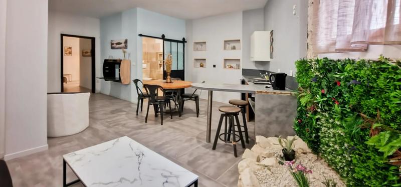 Maison en pierre - 175 m² - 4 pièces