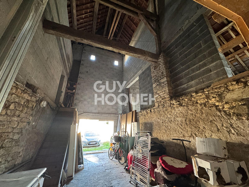 Maison - 220 m² - 5 pièces