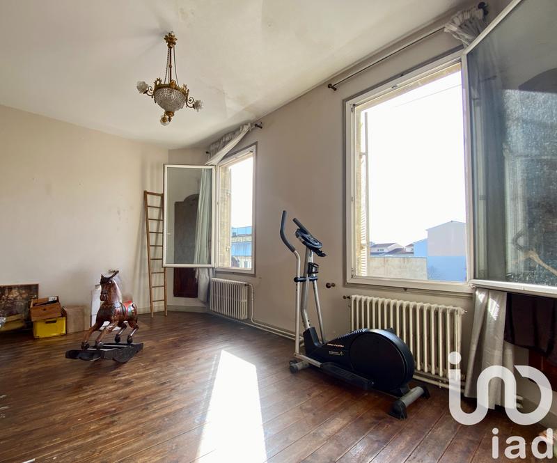 Maison - 217 m² - 7 pièces