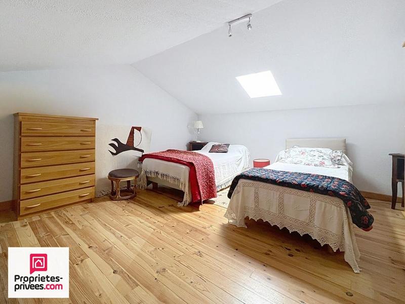 Villa - 200 m² - 6 pièces